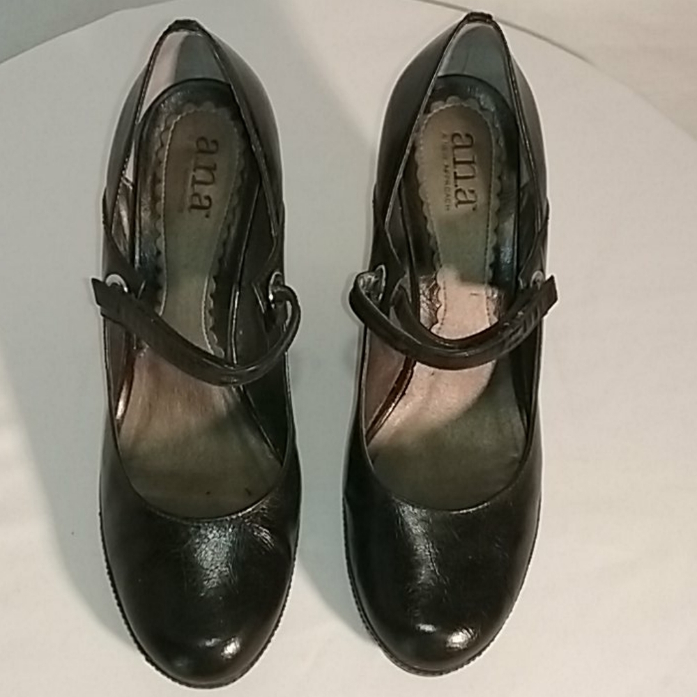A.N.A women's shoes size 7 1/2 M